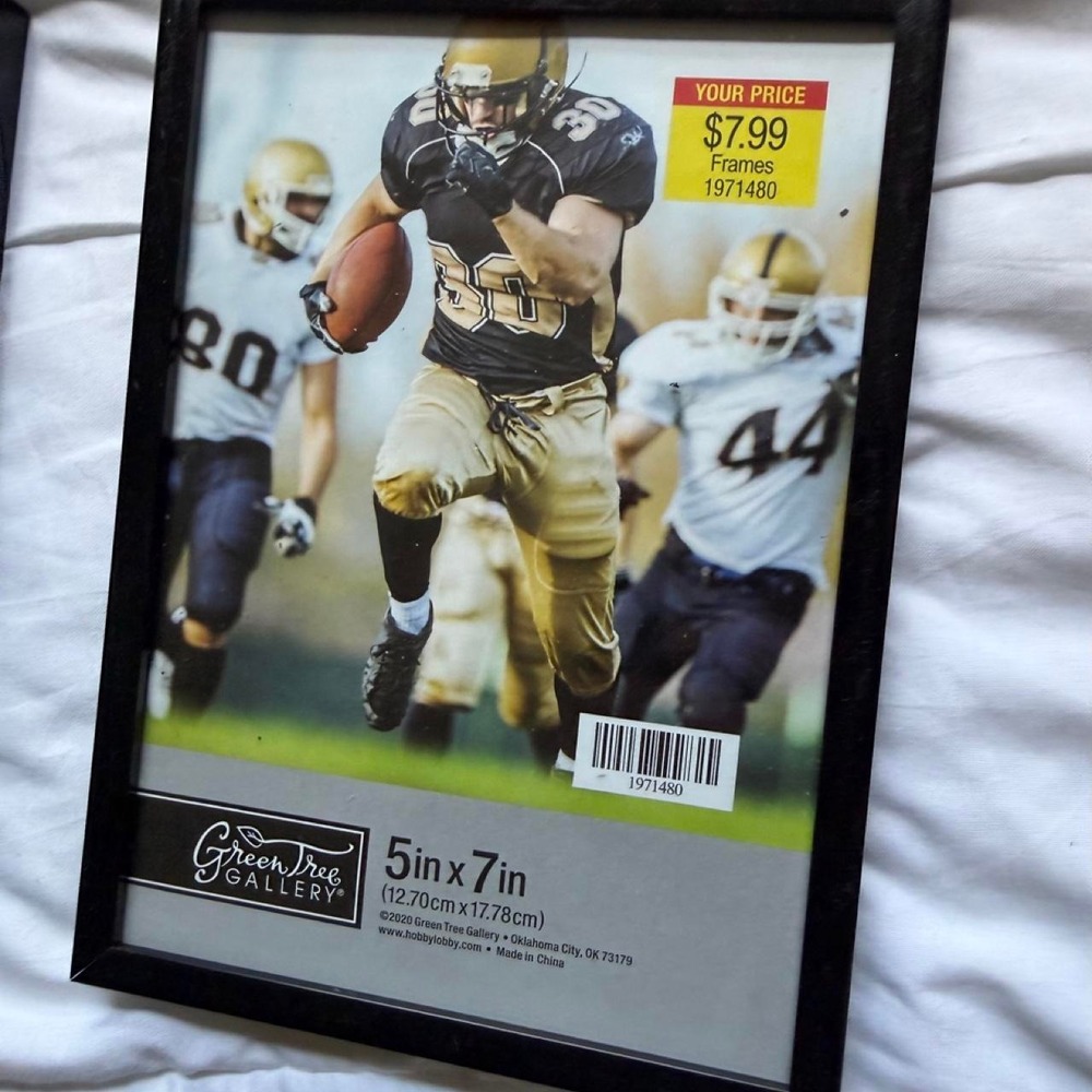 8 picture frames - Picture 4 of 7